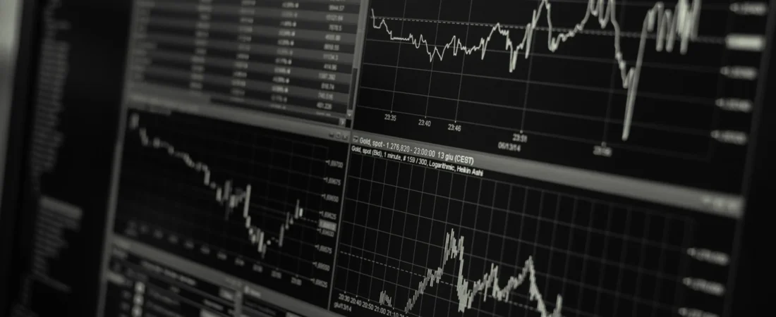 AMD Stock and the Chip Sell-Off: What Investors Should Know Before Buying the Dip in 2026