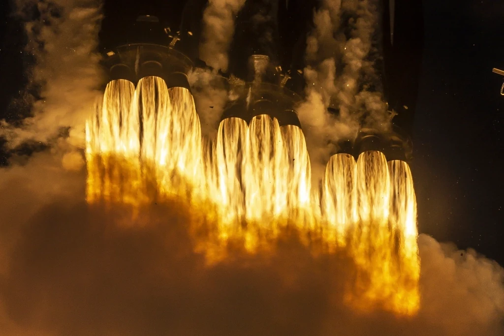 How to Invest in SpaceX and Starlink in 2026: The SPCX IPO Playbook